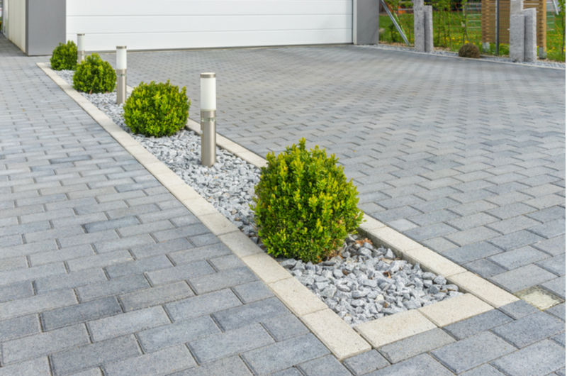 Hire Pavers for a Brand New Driveway